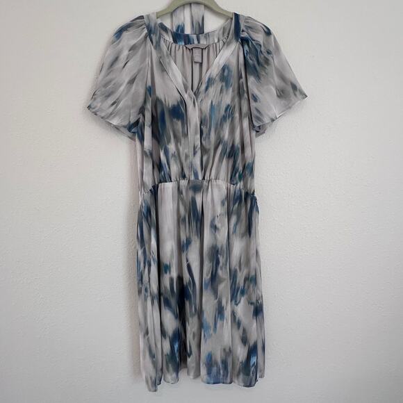 H & M V-Neck Tie-Front Dress, Tie Dye, Size Medium - Picture 2 of 12